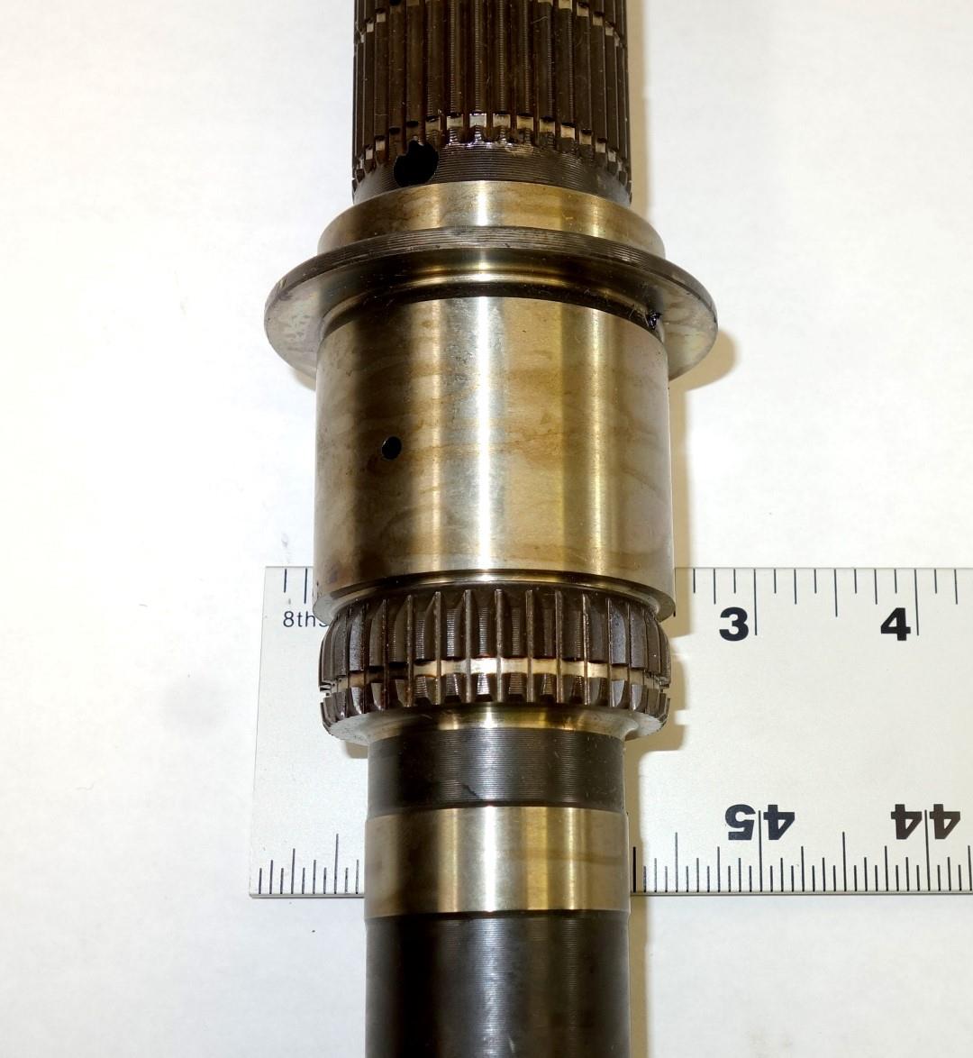 Transfer Case Main Gear Shaft for HMMWV 1 1/4 Ton equipped with New